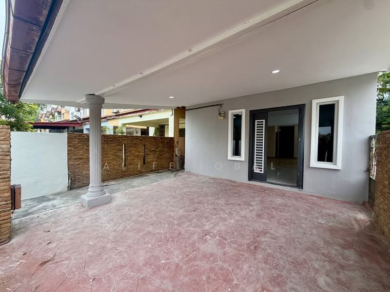 2-storey Terraced House for Sale in Bandar Tasik Puteri (Rawang) - Aliff Iqbal - PropertyGuru.com.my