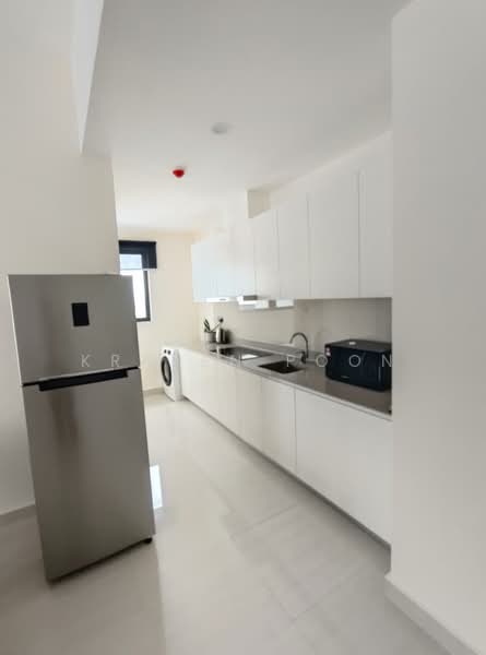 Service Residence for Sale at Senada Residence @ KLGCC Resort - Kraven Poon - Kitchen - PropertyGuru.com.my