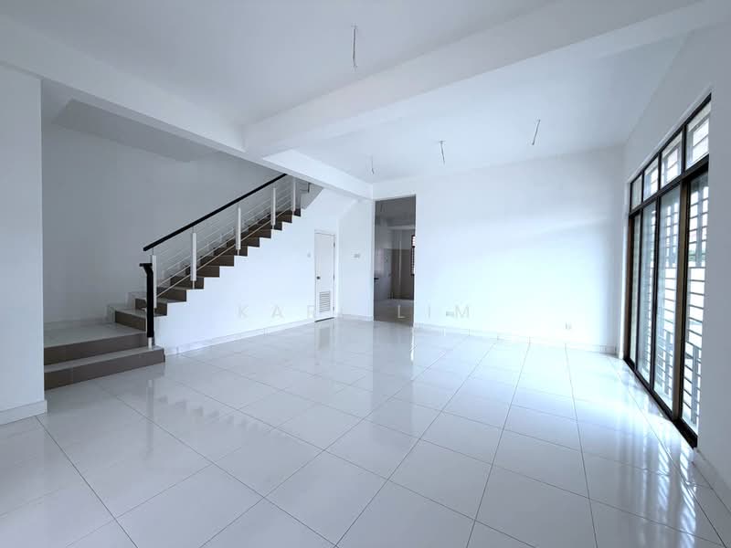 Rumah Teres 2 Tingkat untuk Dijual di Bandar Dato Onn (Tebrau) - Karl Lim - Living Room - PropertyGuru.com.my