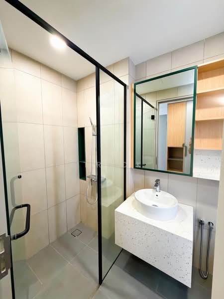 Service Residence for Sale at The Meg Serviced Residence - Patrick . - Bathroom - PropertyGuru.com.my