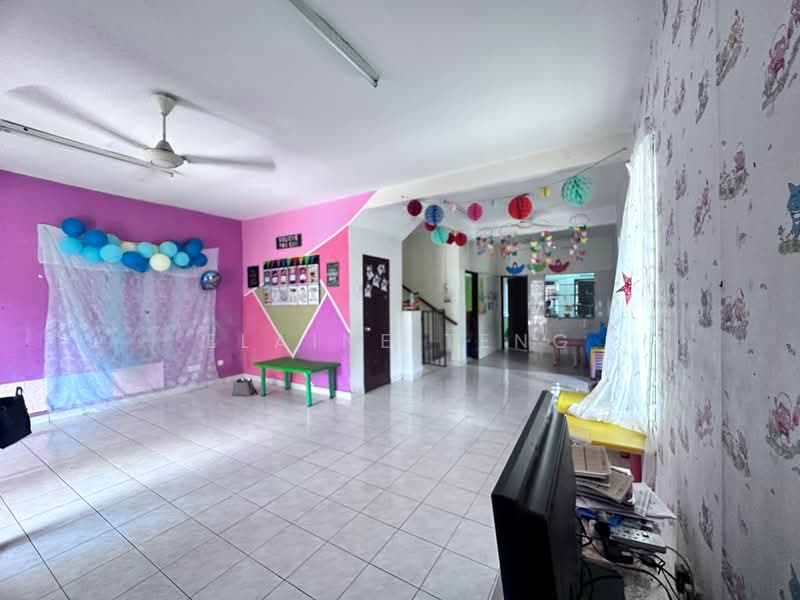 2-storey Terraced House for Sale in Bandar Botanic (Klang) - Elaine Teng - Living Room - PropertyGuru.com.my