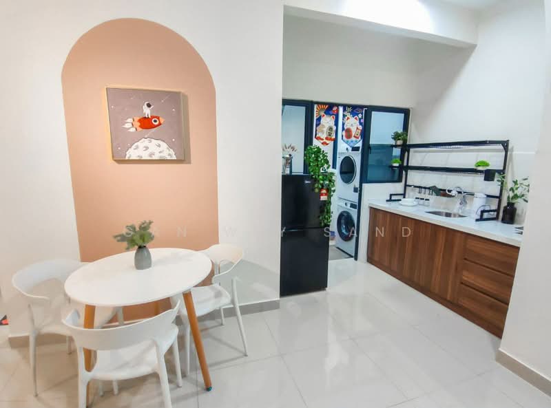 Condominium for Rent at Platinum Arena - GAN WEY SAND - Kitchen - PropertyGuru.com.my
