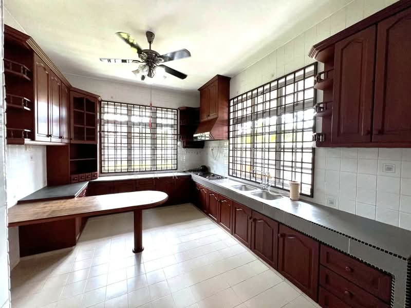 Bungalow for Sale in Taman Perling (Perling) - Karl Lim - Kitchen - PropertyGuru.com.my