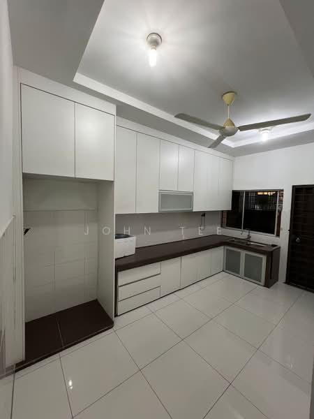 2-storey Terraced House for Rent in Bandar Puteri Klang (Klang) - John Tee - Kitchen - PropertyGuru.com.my