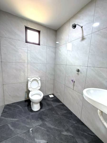 Rumah Teres 2 Tingkat untuk Dijual di Taman Desa Tebrau (Tebrau) - Karl Lim - Bathroom - PropertyGuru.com.my