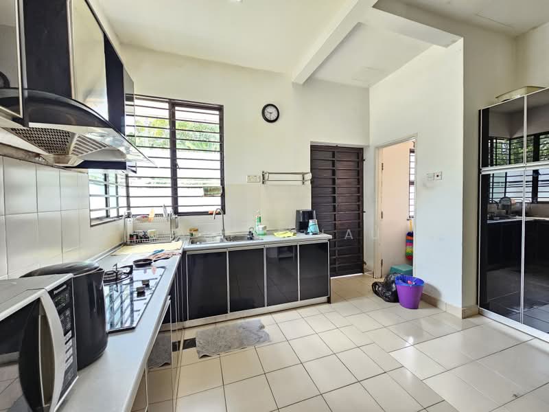 Rumah Teres 2.5 Tingkat untuk Dijual di Batu 9 (Cheras) - Janice Lau - Kitchen - PropertyGuru.com.my