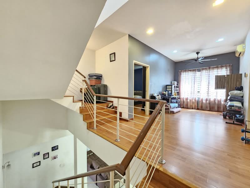 Rumah Teres 2.5 Tingkat untuk Dijual di Batu 9 (Cheras) - Janice Lau - Living Room - PropertyGuru.com.my