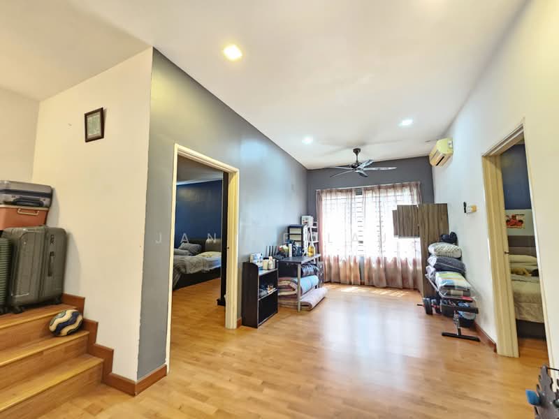 Rumah Teres 2.5 Tingkat untuk Dijual di Batu 9 (Cheras) - Janice Lau - Living Room - PropertyGuru.com.my
