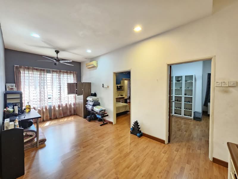 Rumah Teres 2.5 Tingkat untuk Dijual di Batu 9 (Cheras) - Janice Lau - Living Room - PropertyGuru.com.my