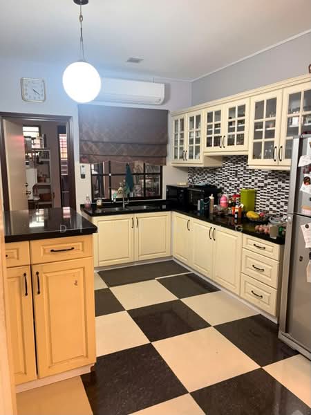 Rumah Teres 3-Tingkat untuk Dijual di Mutiara Bukit Jalil (Bukit Jalil) - Dixon Wong - Kitchen - PropertyGuru.com.my