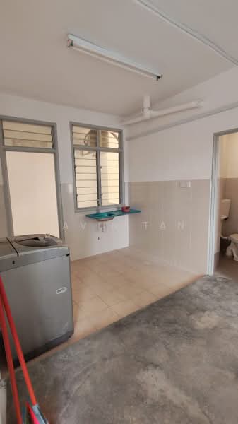 Apartment for Rent at Seri Molek Perdana - Kavin Tan - Kitchen - PropertyGuru.com.my