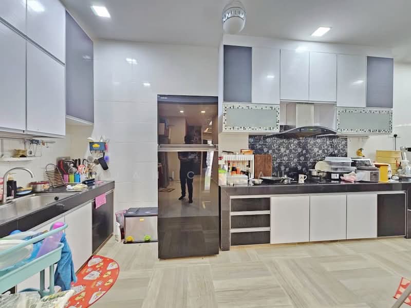 Cluster House for Sale in Batu 9 (Cheras) - Janice Lau - Kitchen - PropertyGuru.com.my