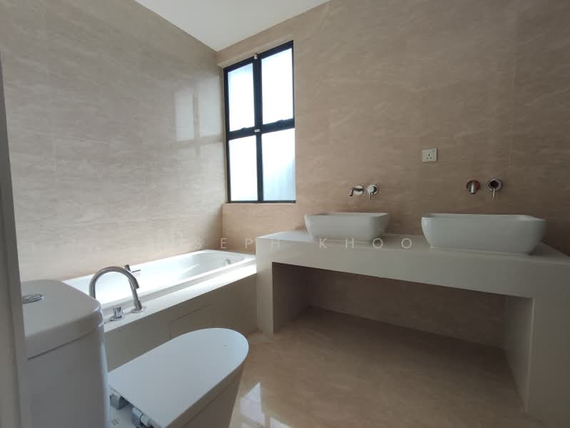Rumah Banglo untuk Dijual di Kota Kemuning (Shah Alam) - Joseph Khoo - Bathroom - PropertyGuru.com.my