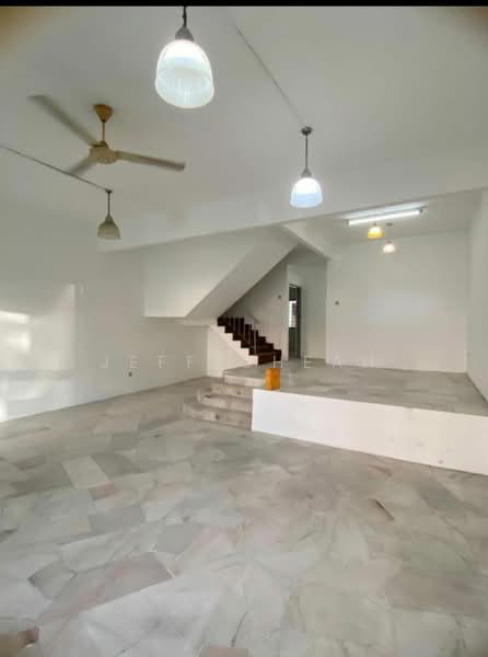 Rumah Teres 2-Tingkat untuk Dijual di Sungai Long (Bandar Sungai Long) - Jeff Cheah - Interior - PropertyGuru.com.my