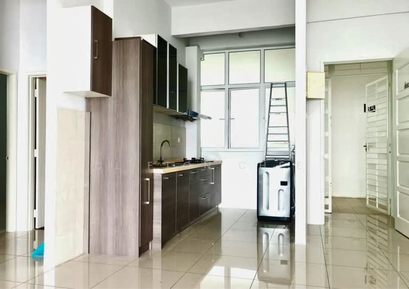 Kondominium untuk Dijual di The Peak Residences - Clifton Chee - Kitchen - PropertyGuru.com.my