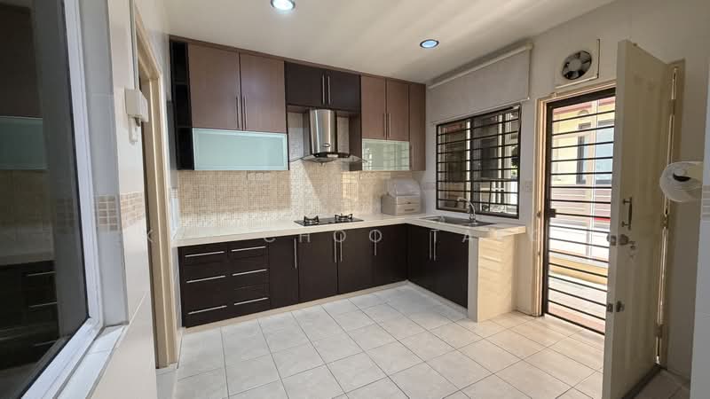 Semi-Detached House for Sale in Kota Kemuning (Shah Alam) - Anjoe Tang - Kitchen - PropertyGuru.com.my