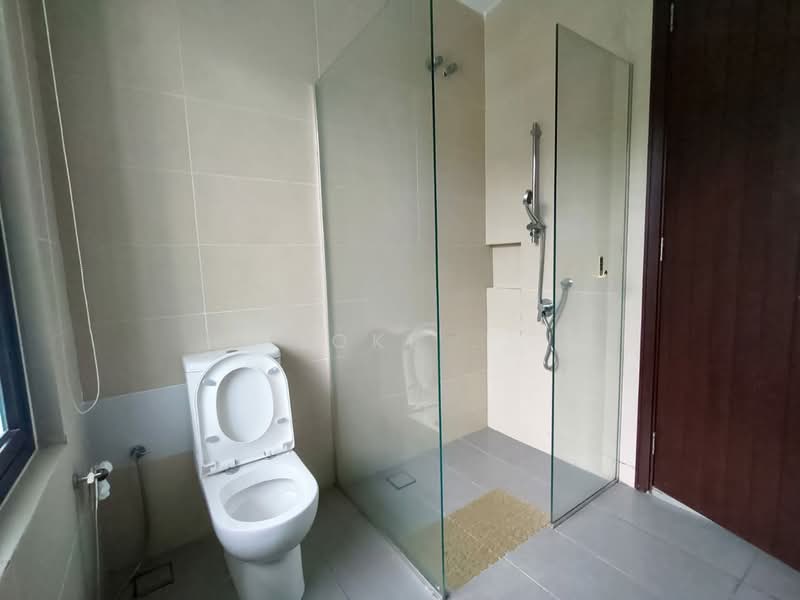 Terraced House for Rent in Duta Villa (Setia Alam) - Loke . - Bathroom - PropertyGuru.com.my