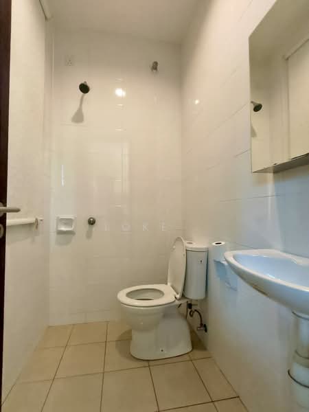 Terraced House for Rent in Duta Villa (Setia Alam) - Loke . - Bathroom - PropertyGuru.com.my