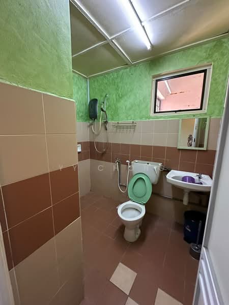 Kondominium untuk Disewa di Evergreen Park Acorn & Hazel - YY Chong - Bathroom - PropertyGuru.com.my