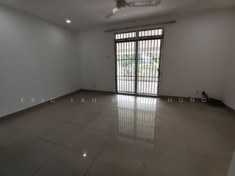 2-storey Terraced House for Sale in Taman Putra Perdana (Puchong) - Eric Lau Mun Chung - Living Room - PropertyGuru.com.my