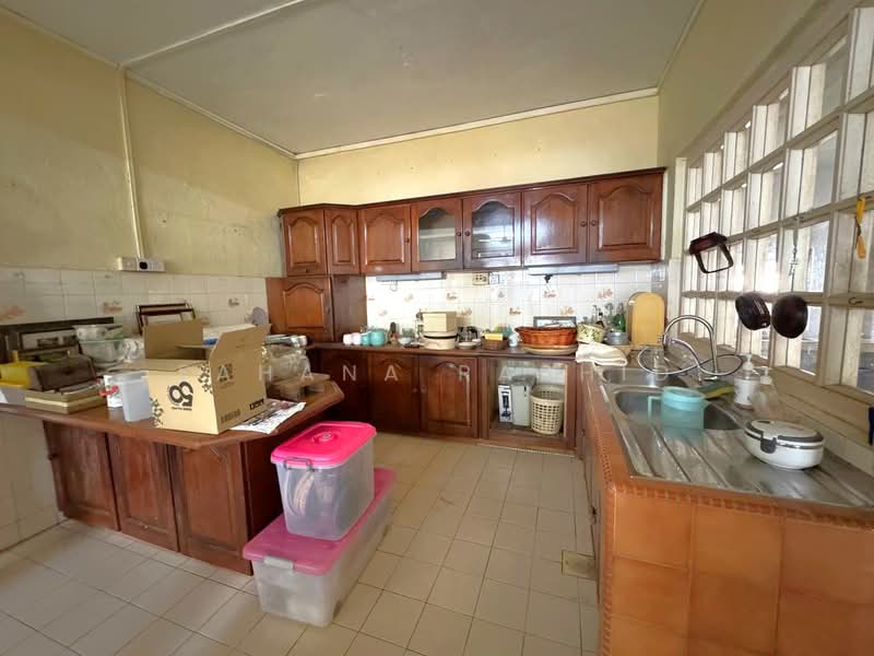 Bungalow for Sale in Kuala Lumpur (Kuala Lumpur) - Fahana Rashid - Kitchen - PropertyGuru.com.my