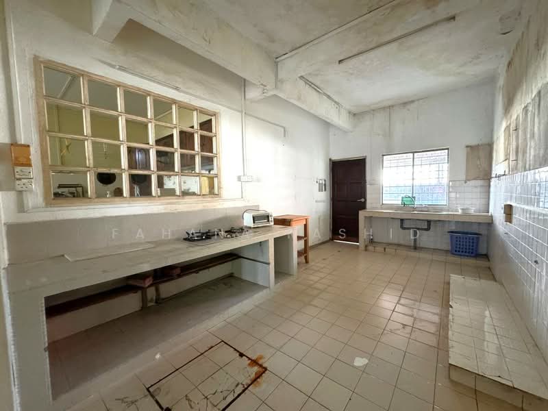 Bungalow for Sale in Kuala Lumpur (Kuala Lumpur) - Fahana Rashid - Kitchen - PropertyGuru.com.my