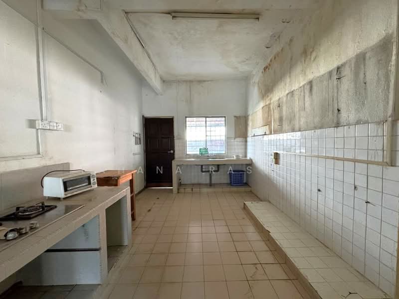Bungalow for Sale in Kuala Lumpur (Kuala Lumpur) - Fahana Rashid - Kitchen - PropertyGuru.com.my
