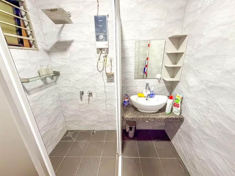 Bungalow for Sale in Taman Damai Jaya (Cheras) - Masnizah Arifin - Bathroom - PropertyGuru.com.my