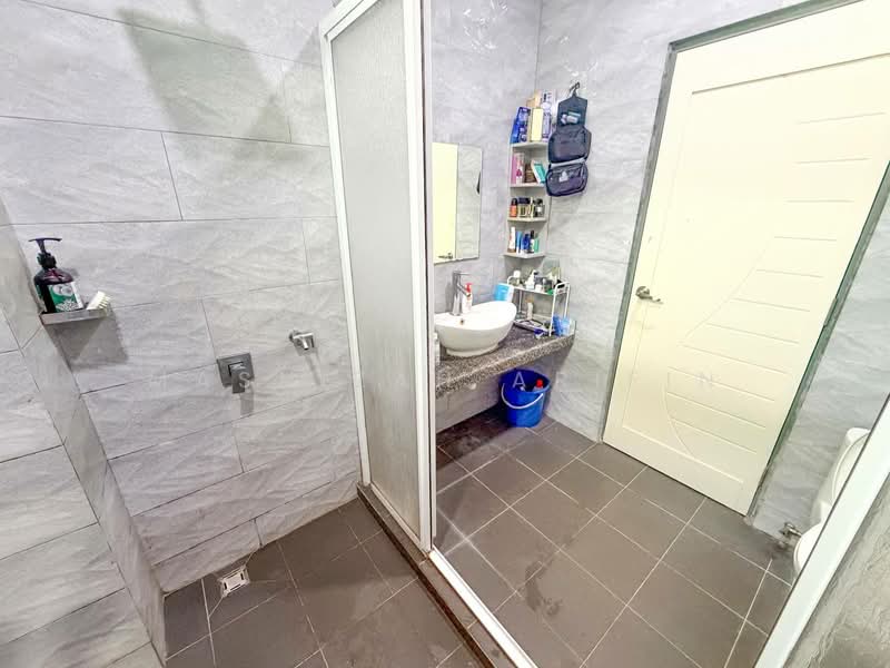 Bungalow for Sale in Taman Damai Jaya (Cheras) - Masnizah Arifin - Bathroom - PropertyGuru.com.my