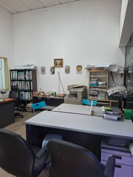 Shop for Sale in Bandar Bukit Puchong 2 (Puchong) - Edmund Chan - Interior - PropertyGuru.com.my