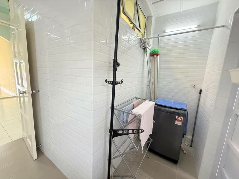 Rumah Teres 1 Tingkat untuk Dijual di Taman Pelangi Indah (Ulu Tiram) - Kayden Voon - Interior - PropertyGuru.com.my