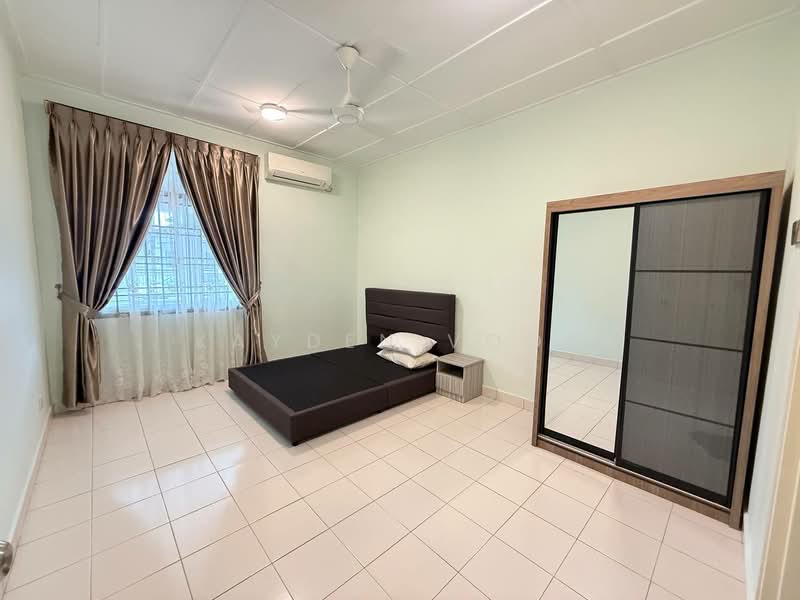 Rumah Teres 1 Tingkat untuk Dijual di Taman Pelangi Indah (Ulu Tiram) - Kayden Voon - Bedroom - PropertyGuru.com.my