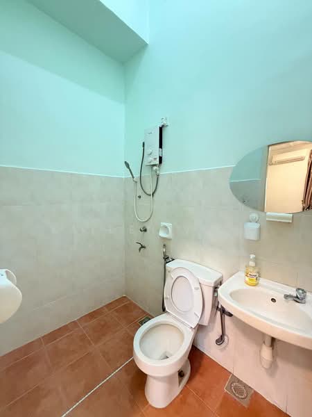 Rumah Teres 1 Tingkat untuk Dijual di Taman Pelangi Indah (Ulu Tiram) - Kayden Voon - Bathroom - PropertyGuru.com.my