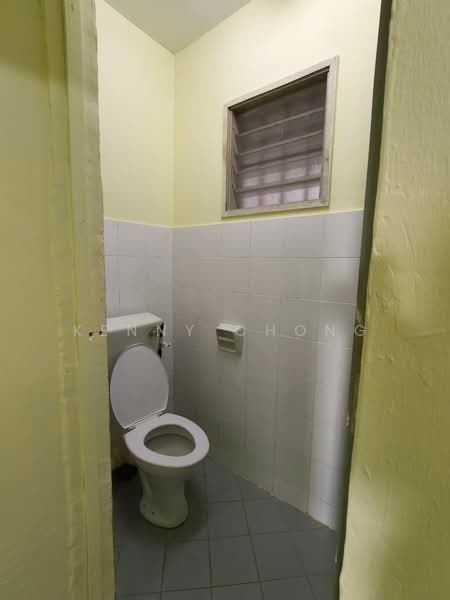 Rumah Flat untuk Dijual di Desa Satu - Kenny Chong - Bathroom - PropertyGuru.com.my
