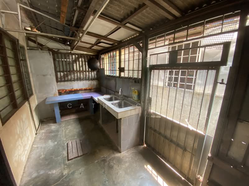 Rumah Teres 2 Tingkat untuk Dijual di Taman Skudai Baru (Skudai) - Catha Chin - Kitchen - PropertyGuru.com.my