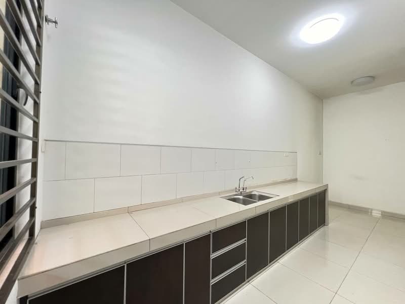 Rumah Teres 2 Tingkat untuk Disewa di Alam Impian (Shah Alam) - Adaw Zain - Kitchen - PropertyGuru.com.my