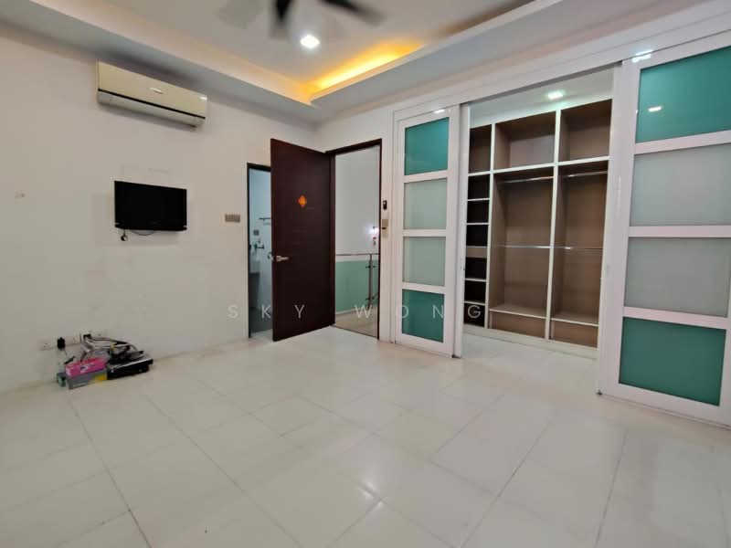 Rumah Teres 2.5 Tingkat untuk Dijual di Bandar Teknologi Kajang (Kajang) - Sky Wong - Bedroom - PropertyGuru.com.my