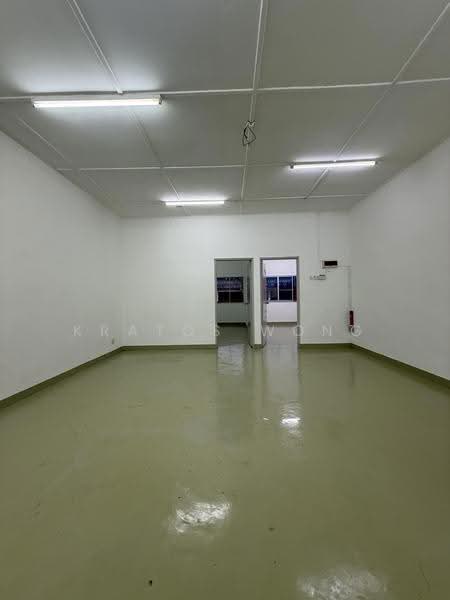 Shop / Office for Rent in Taman Johor Jaya (Johor Bahru) - Kratos Wong - PropertyGuru.com.my