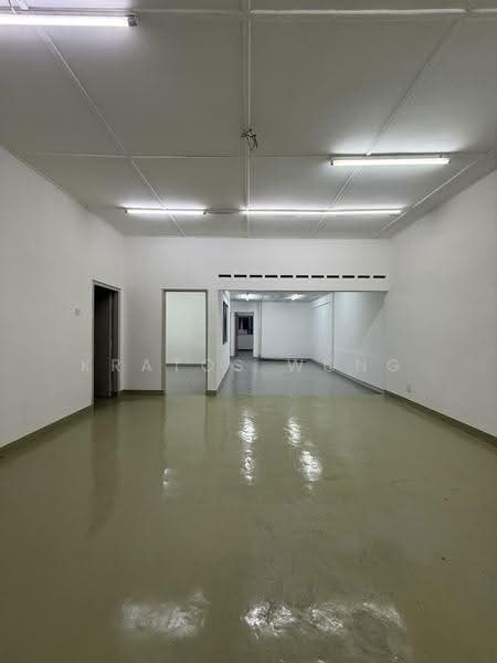 Shop / Office for Rent in Taman Johor Jaya (Johor Bahru) - Kratos Wong - PropertyGuru.com.my