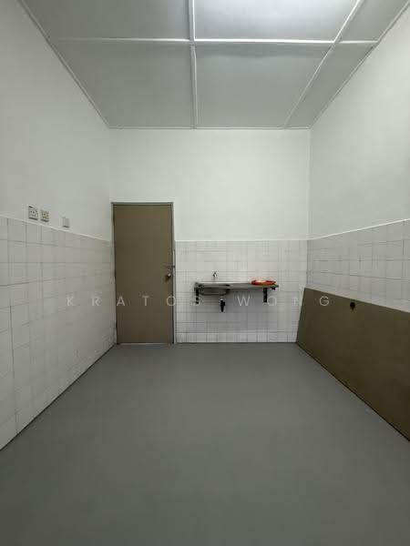 Shop / Office for Rent in Taman Johor Jaya (Johor Bahru) - Kratos Wong - PropertyGuru.com.my