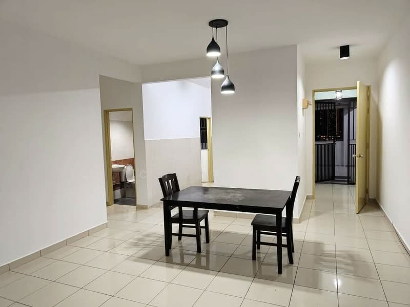 Condominium for Rent at Pearl Avenue - Chong . - Dining Room - PropertyGuru.com.my