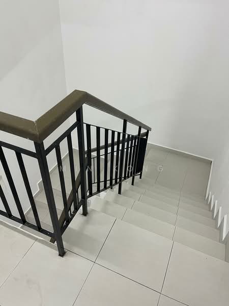 Rumah Teres 2 Tingkat untuk Disewa di Taman Mount Austin (Tebrau) - Min Kong - Corridor - PropertyGuru.com.my