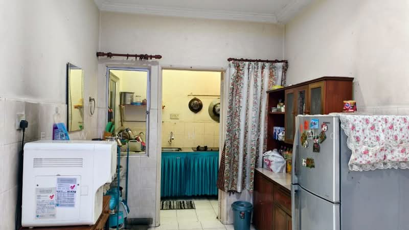 Pangsapuri untuk Dijual di Vista Bayu - Edwin Tan Tian Hoe - Kitchen - PropertyGuru.com.my