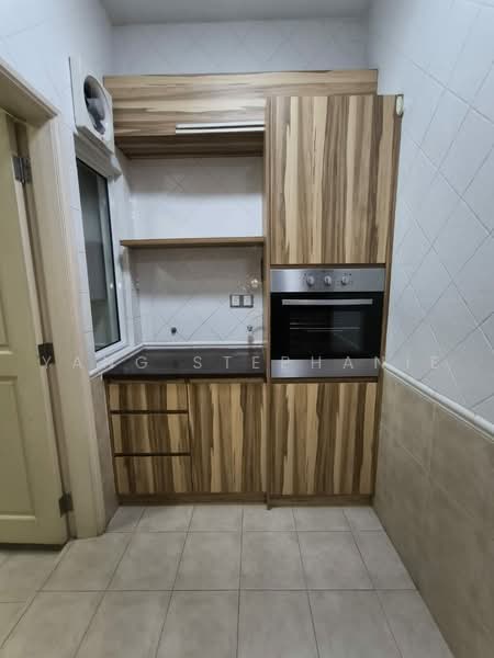 Kondominium untuk Disewa di La Grande Kiara - Yang Stephanie - Kitchen - PropertyGuru.com.my