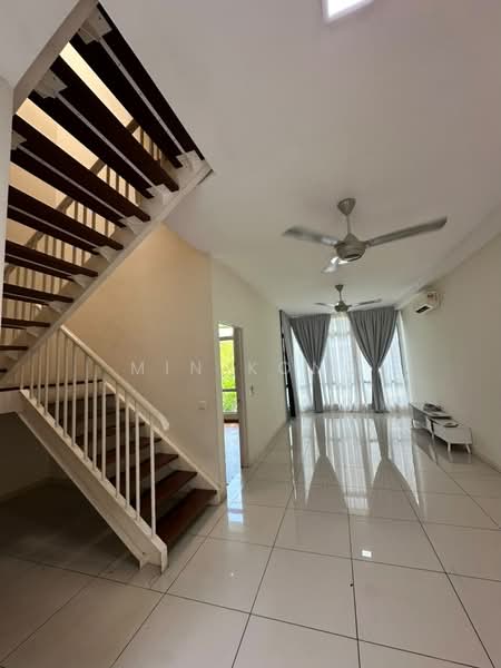 Kondominium untuk Disewa di The Seed Taman Sutera Utama - Min Kong - Living Room - PropertyGuru.com.my