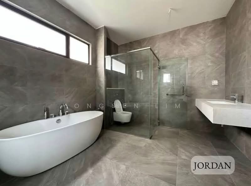 Bungalow for Sale in Setia Eco Park (Setia Alam) - Yongsen Lim - Bathroom - PropertyGuru.com.my