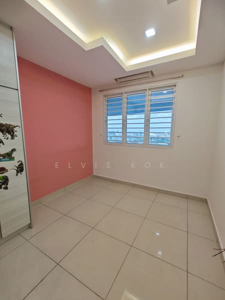 Condominium for Sale at The Regina - Elvis Kok - Bedroom - PropertyGuru.com.my