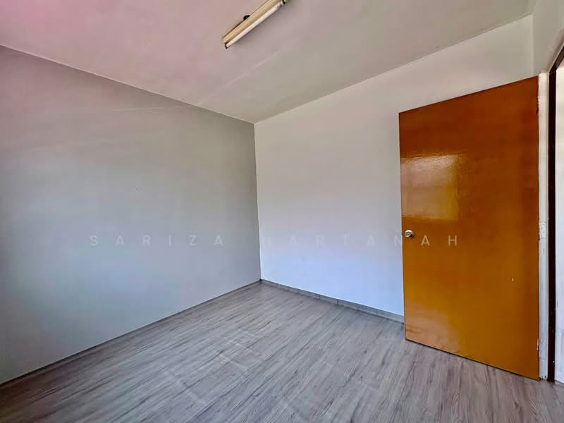 Rumah Flat untuk Dijual di PKNS Seksyen 24 - Sariza Hartanah - Interior - PropertyGuru.com.my