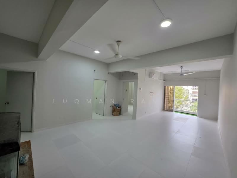 Kondominium untuk Dijual di Tiara Duta - Luqman Ramli - Living Room - PropertyGuru.com.my