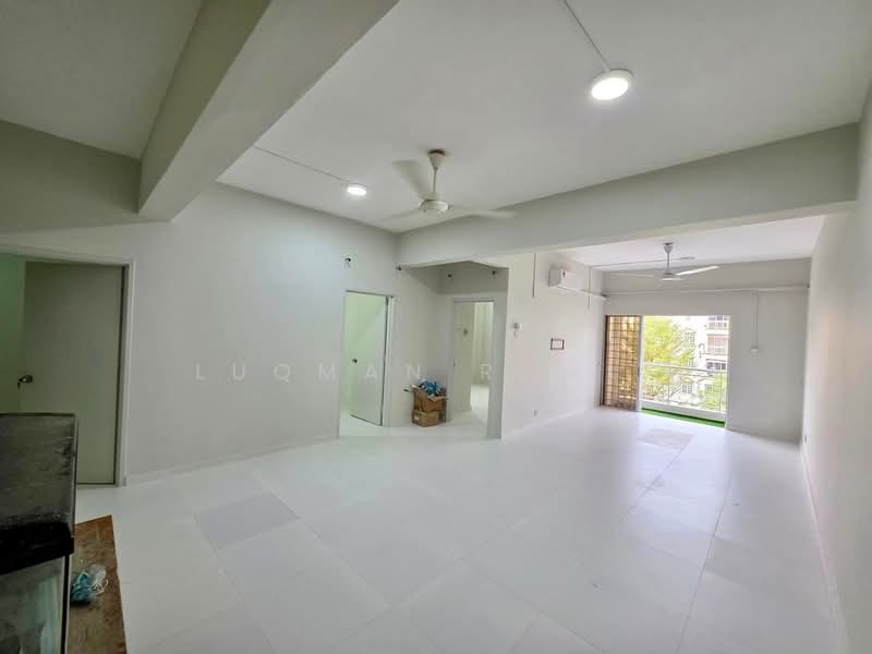 Kondominium untuk Dijual di Tiara Duta - Luqman Ramli - Living Room - PropertyGuru.com.my